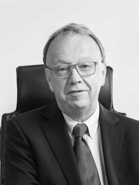 Dr. Christof Stapf